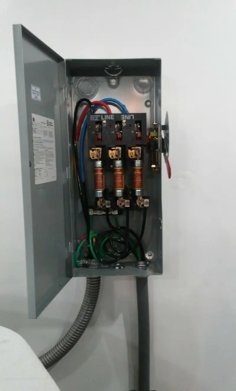 Three-phase disconnect switch installed for Electrical Wiring & Rewiring in Texarkana